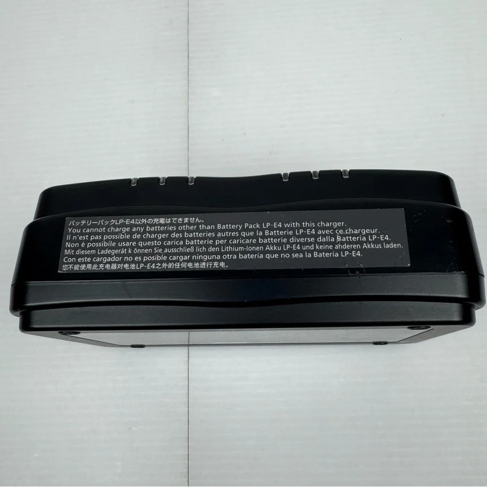 Canon LC-E4 Dual Battery Charger With Covers And Cord